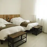 Apartamento Casa Gastón - Esenciaaragon- Casa Con Jardín Privado