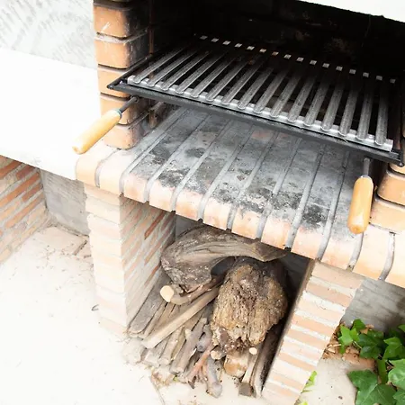 Preciosa Casa Con Jardin 