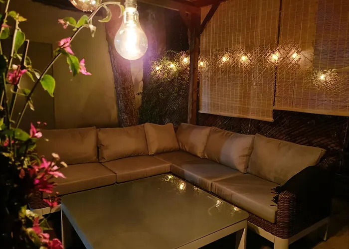 Lägenhet Preciosa Casa Con Jardin Privado 